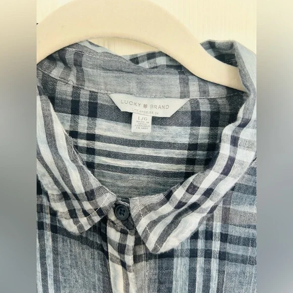 Lucky Brand Navy and White Plaid Button Down Shirt Size large - Picture 2 of 4